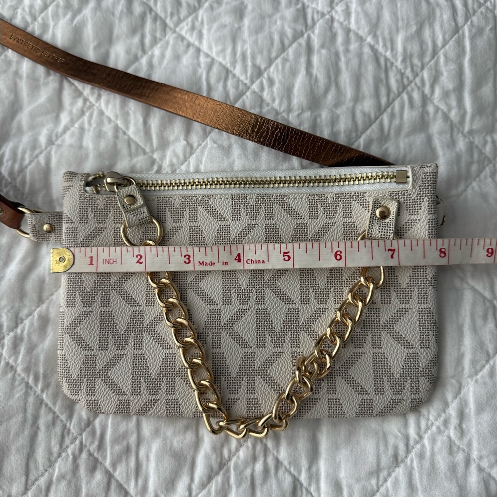 Michael Kors Cream and Brown Belt Bag with Gold Chain - Picture 9 of 10